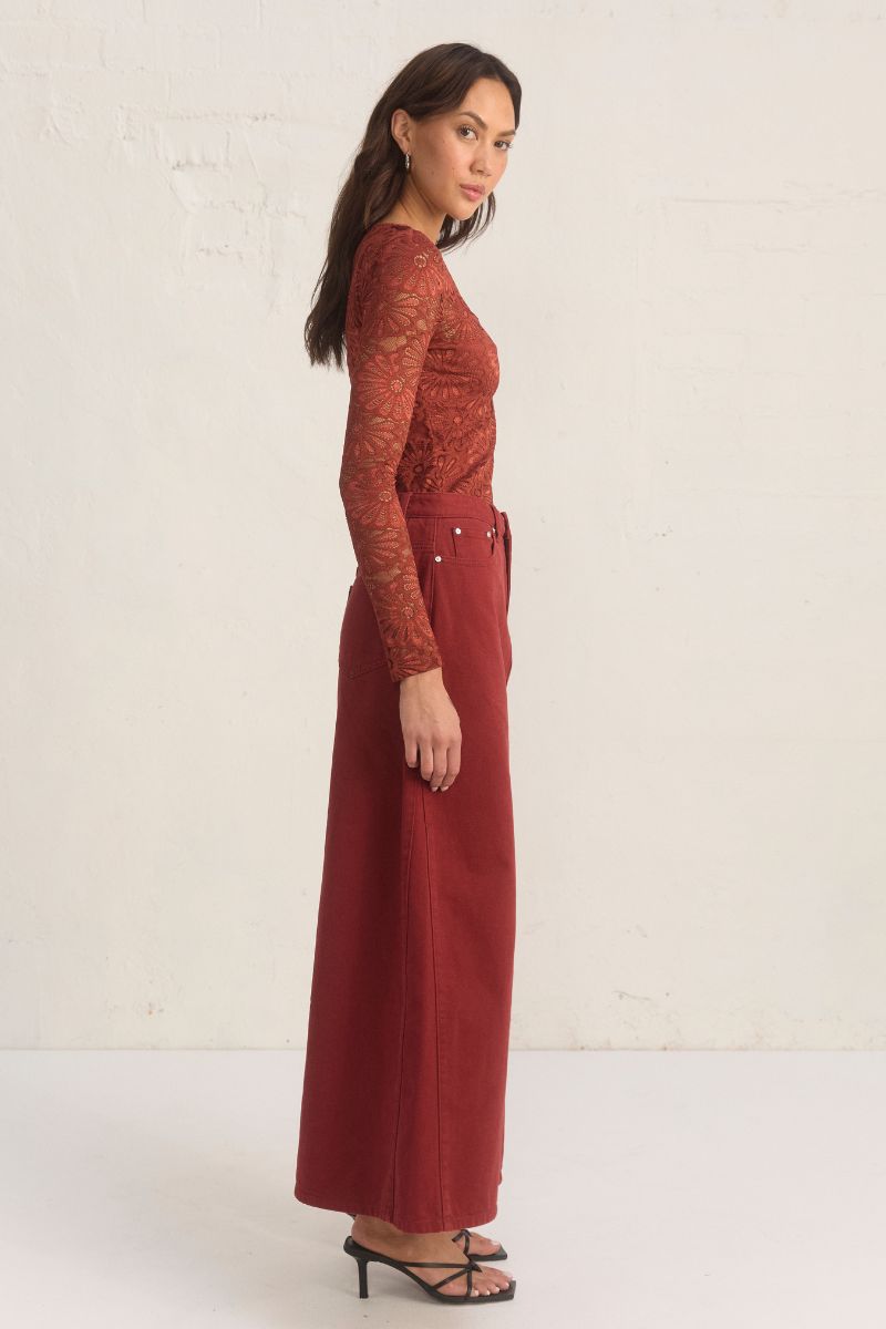 FLORA LACE TOP WINE