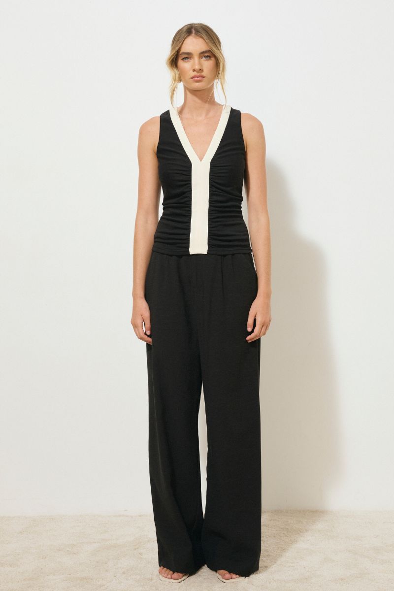 ERA TOP MONOCHROME