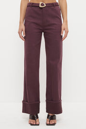 Mid-rise straight leg denim jeans with wide cuff hem and contrast buckle belt