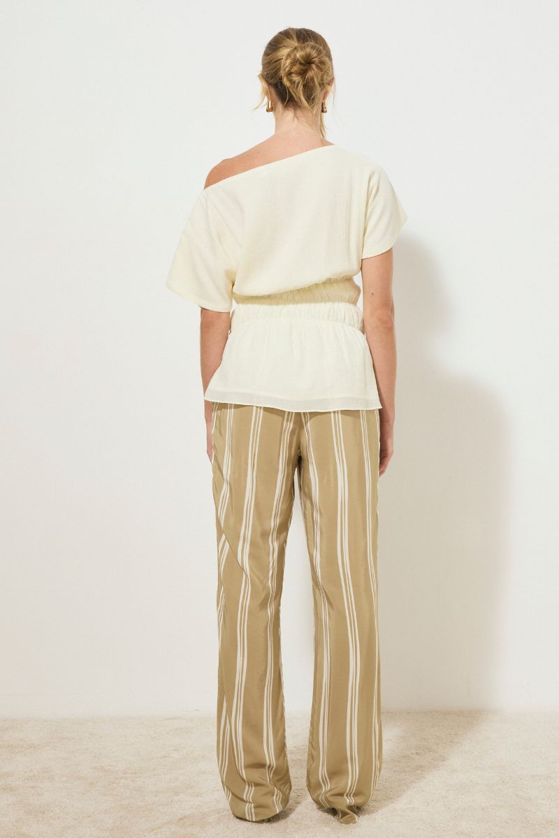 LOTUS TOP CREAM