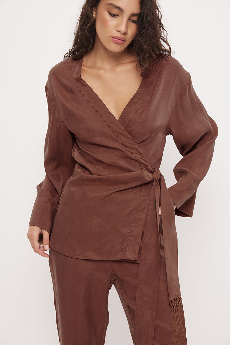 Kimono wrap top in brushed woven fabric with waist tie and macrame tassel detail